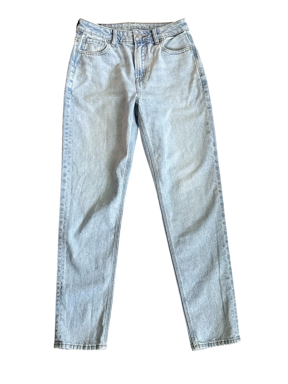 American Eagle Strigid light wash Mom Jeans size 2 regular - Picture 1 of 7